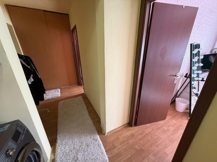 Apartament cu 3 camere decomandat în Rahova
