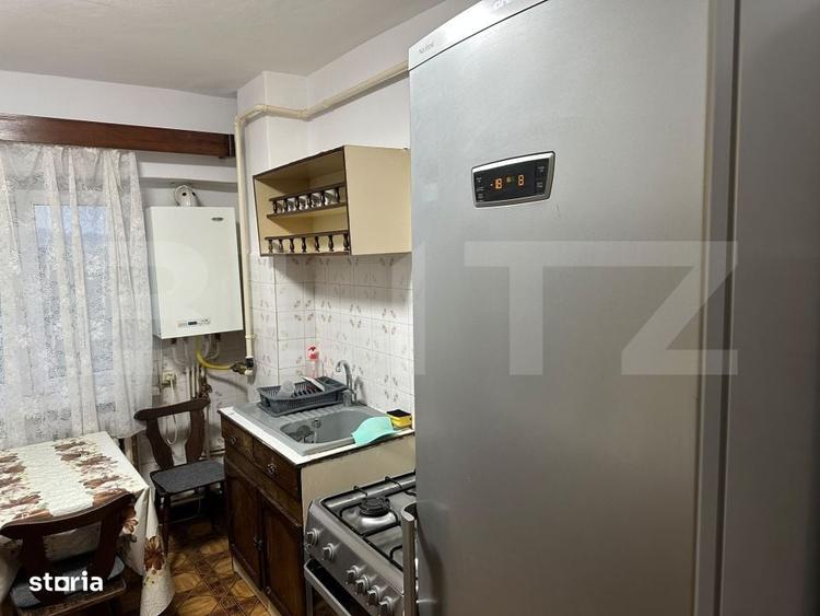 Apartament cu 3 camere decomandat în Batiz