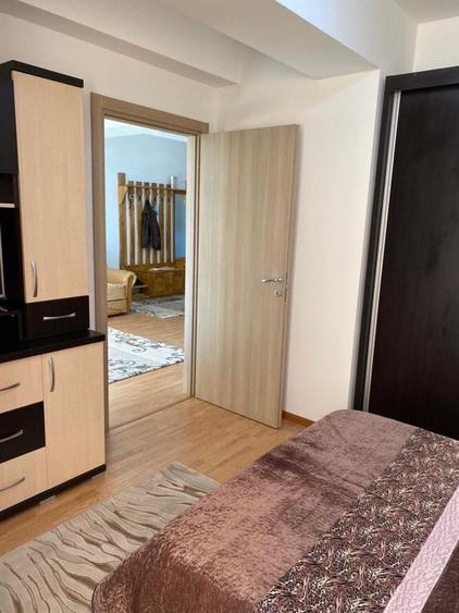 Apartament cu 2 camere, mobilat în Central