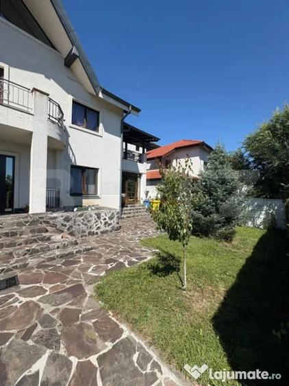 Casă cu 4 camere cu Teren 520 Mp în Central