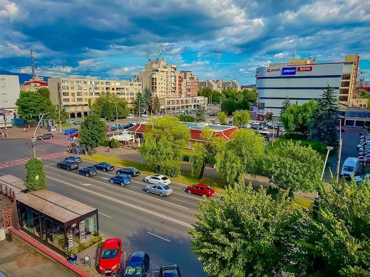 Apartament cu 2 camere decomandat în Ultracentral