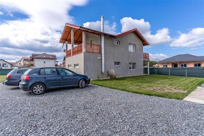Casă individuală cu 4 camere cu Canalizare în Apahida