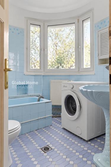 Apartament cu 4 camere decomandat, mobilat în Victoriei
