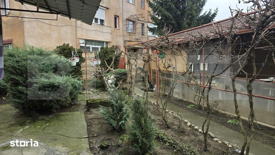 Casa 6 camere, 227 mp, teren 444 mp, zona Nord - 3