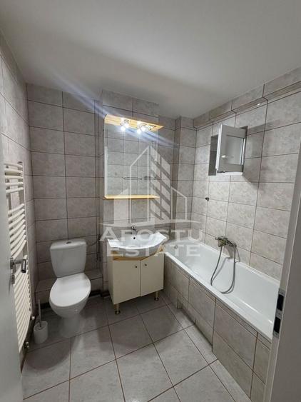 Apartament cu 3 camere decomandat în Dacia
