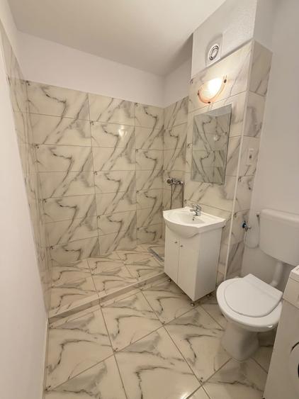 Apartament cu 3 camere semidecomandat în Sânpetru