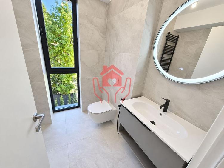 Apartament cu 3 camere semidecomandat în Iancu Nicolae