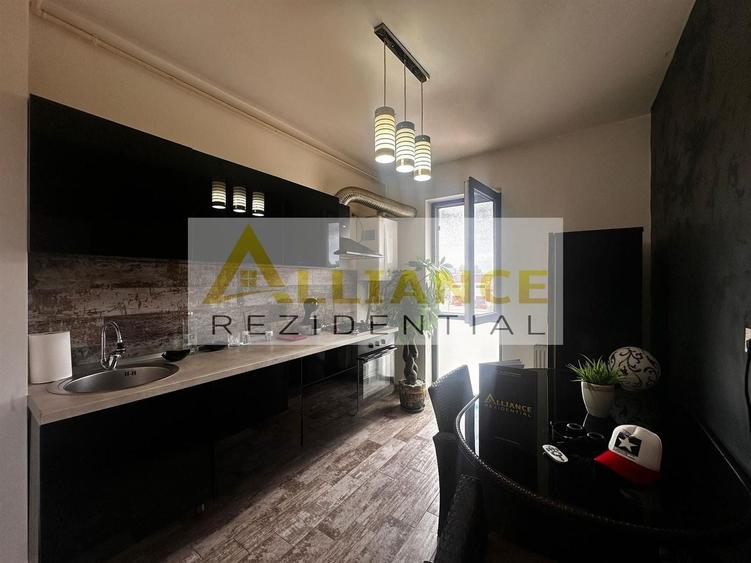 Apartament cu 3 camere decomandat în Berceni
