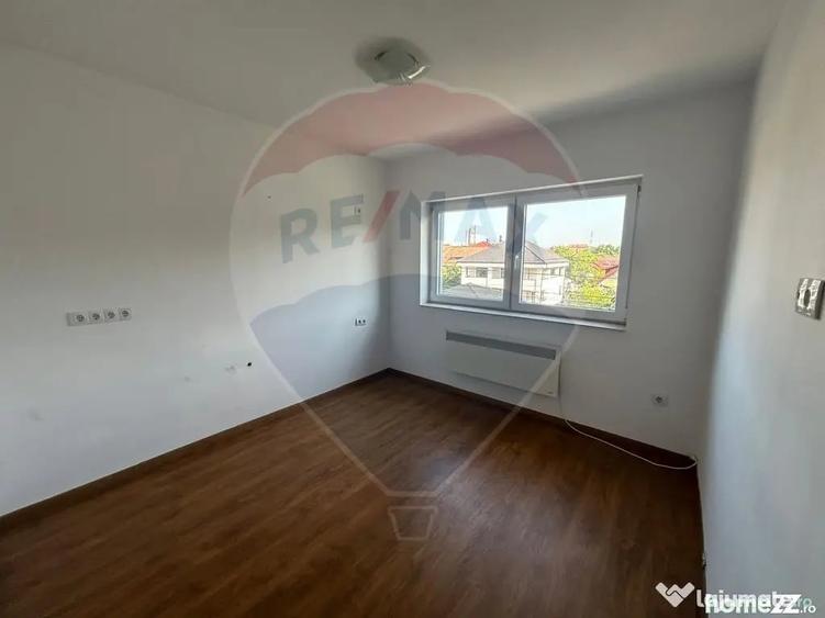 Spațiu comercial, de 90 mp, în Central