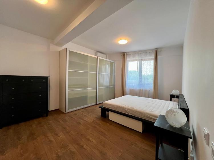 Apartament cu 3 camere decomandat, mobilat în Aviatorilor
