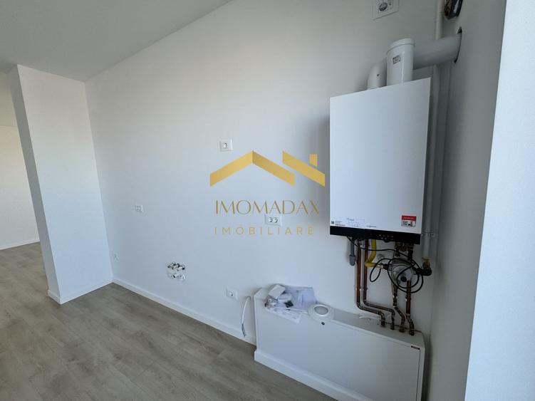 Penthouse cu 3 camere decomandat în Aradului