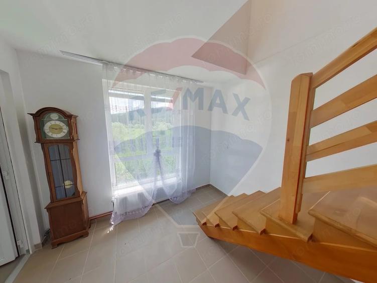 Casă cu 5 camere cu Teren 152 Mp în Vișeu de Jos