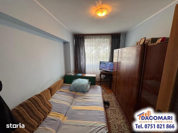 Apartament cu 3 camere decomandat în Micro 19
