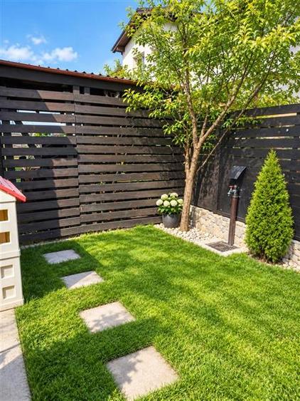Duplex cu 4 camere cu Canalizare în Central