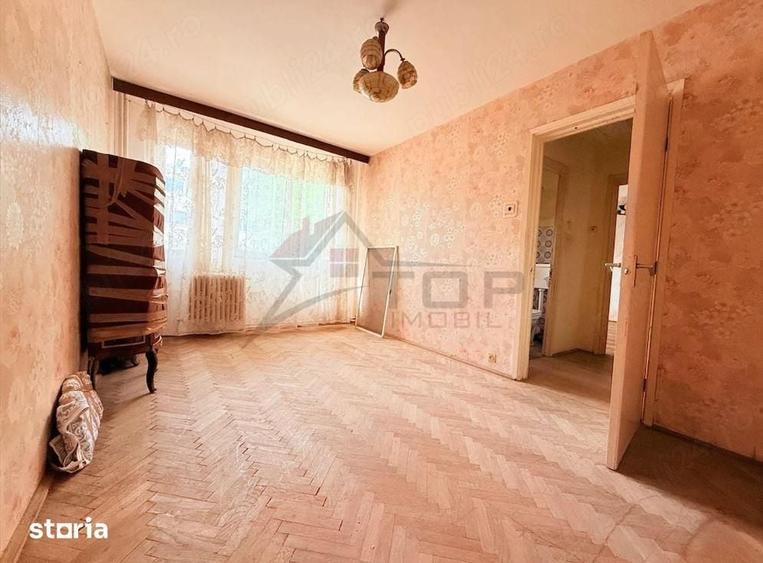 Apartament 3 camere semidecomandat, Podu Ros - Salubris - 3