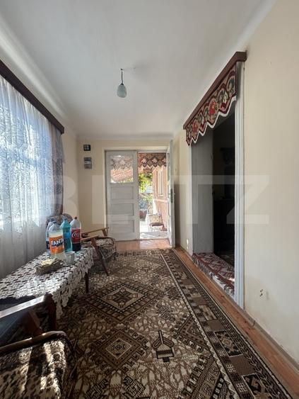 Casă individuală cu 4 camere cu Teren 700 Mp în Bunești
