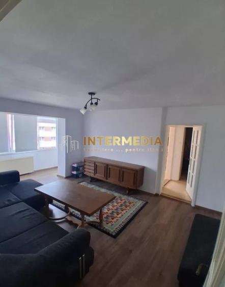 Apartament cu 2 camere semidecomandat, mobilat în Cetate — fotografia 3
