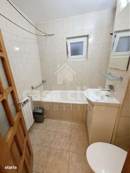 Apartament cu 3 camere decomandat, mobilat în Micro 17