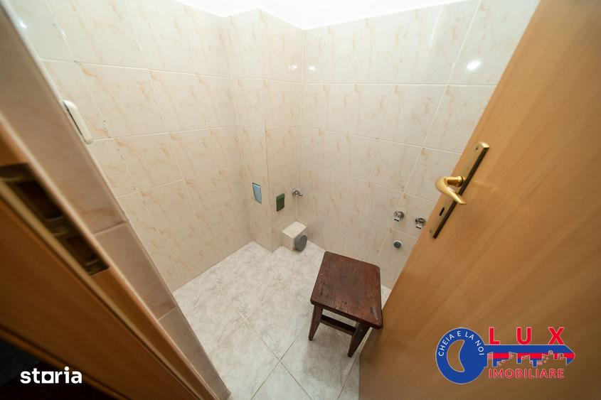 Apartament cu 3 camere decomandat în Babadag
