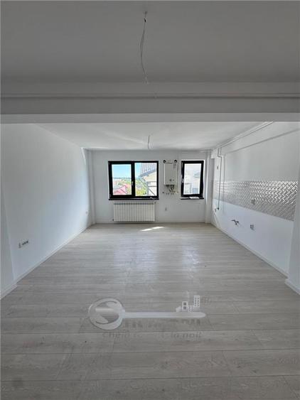 Apartament cu 2 camere decomandat în Valea Lupului