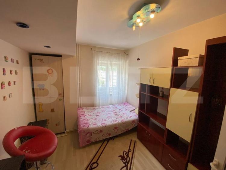 Apartament cu 3 camere decomandat, mobilat în Gară