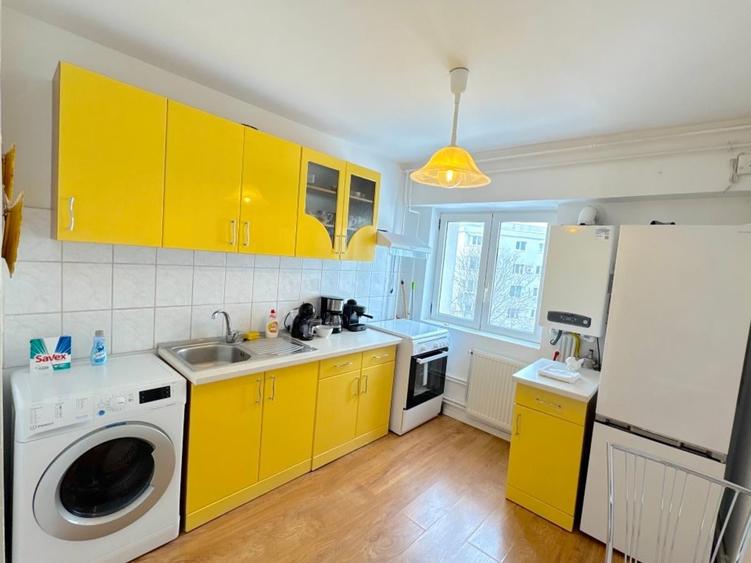 Apartament cu 2 camere decomandat, mobilat în Aviației