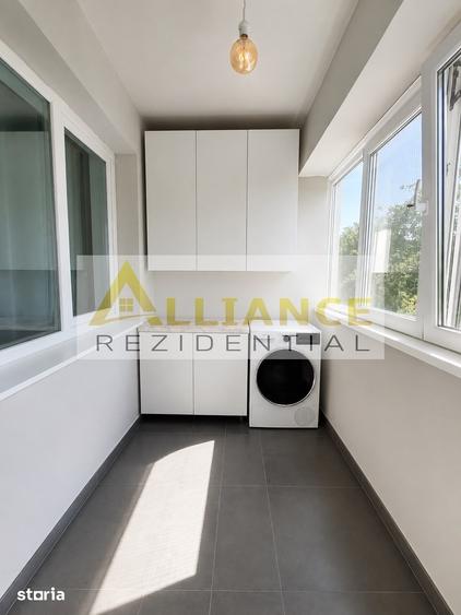Apartament cu 4 camere decomandat în Progresul