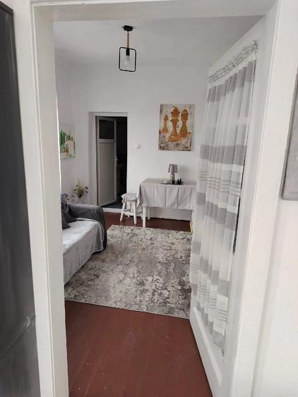Casă cu 3 camere cu Teren 647 Mp în Moșnița Veche
