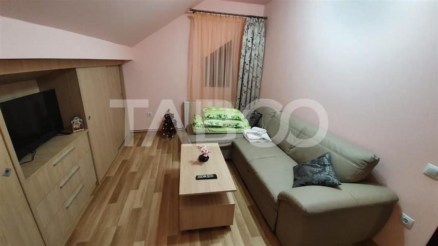 Apartament de inchiriat  56 mpu 2 camere mansarda in vila Selimbar - 1