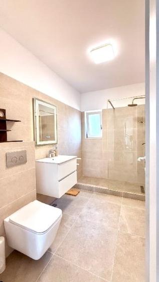 Duplex cu 4 camere cu Canalizare în Ulmi