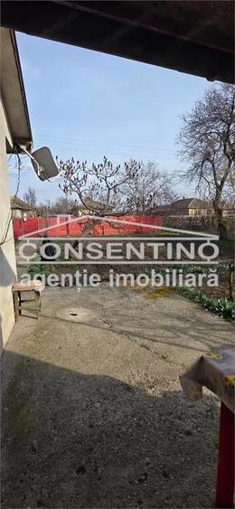 Casă cu 3 camere cu Teren 1439 Mp în Movila Banului