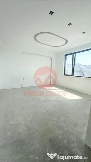 Casă cu 5 camere cu Teren 400 Mp în Nord