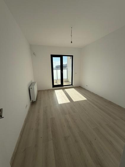 Penthouse cu 3 camere decomandat în Parcul Carol