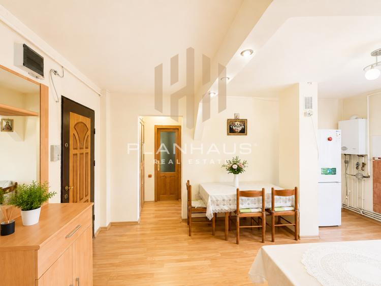Apartament cu 2 camere decomandat, mobilat în Central