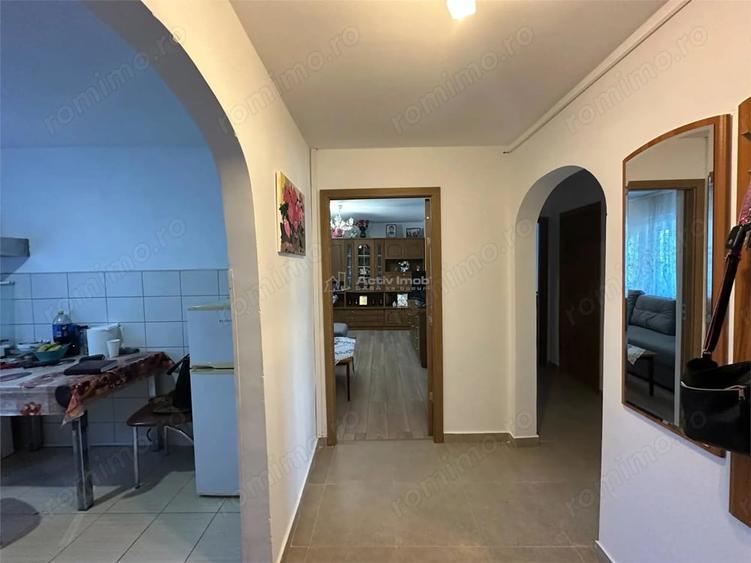 Apartament cu 3 camere decomandat în Central