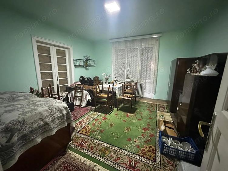 Casă cu Teren 568 Mp în Lunei