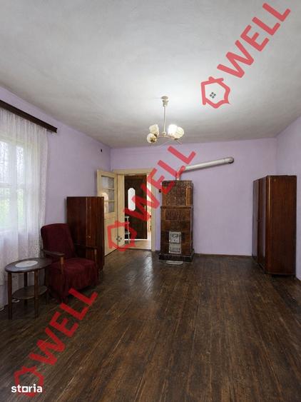 Casă cu 5 camere cu Teren 892 Mp în Aita Mare