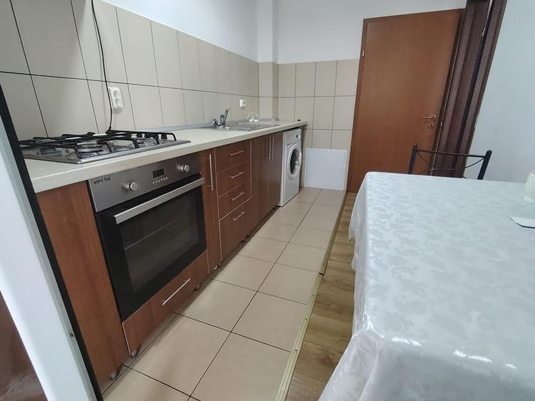 Apartament cu 2 camere decomandat în Florești