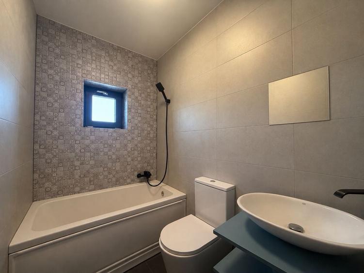 Casă cu 3 camere în Tăbărăști