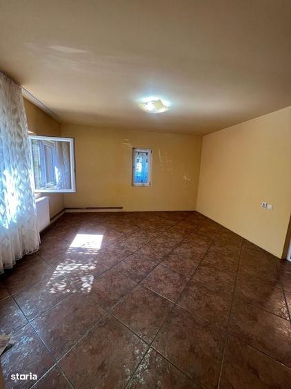 Casă cu 3 camere cu Teren 357 Mp în Central