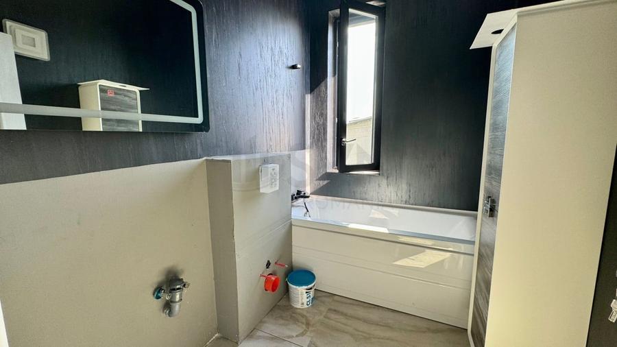 Casă individuală cu 4 camere cu Piscina în Tunari