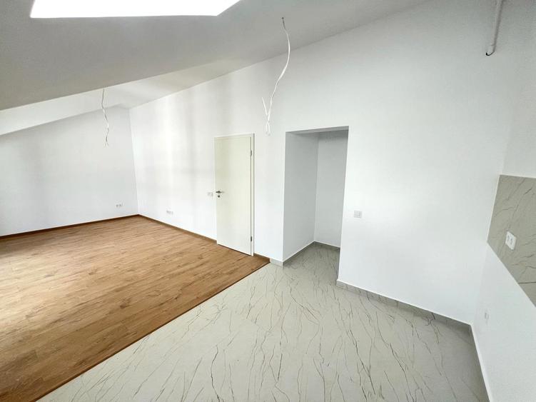 Apartament cu 3 camere decomandat în Sânpetru