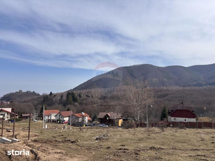 Teren de 1697 mp, în Central