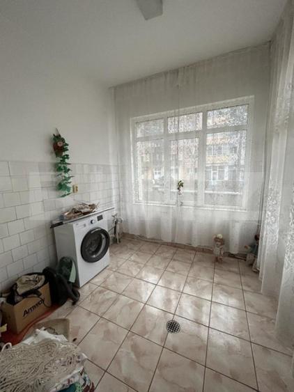Casă cu 5 camere cu Teren 300 Mp în Burdujeni