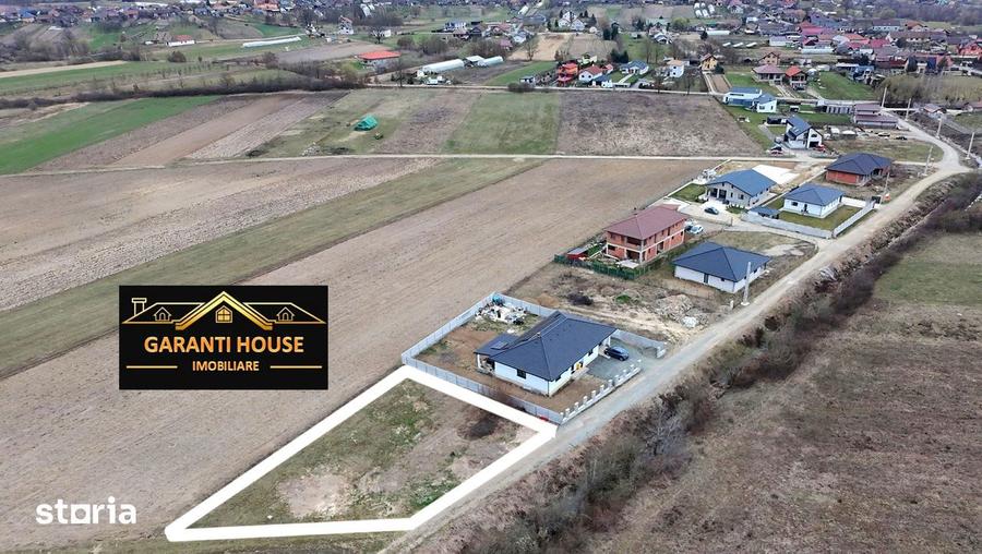 Teren de 858 mp, în Coltău