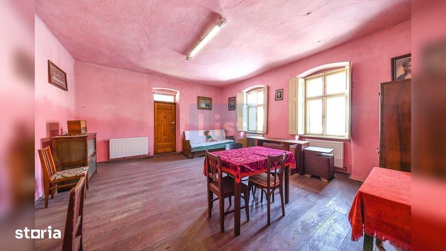 Casă cu 3 camere cu Teren 480 Mp în Central