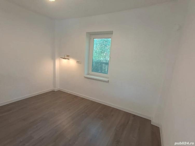 Casă cu 5 camere cu Teren 2509 Mp în Icoana