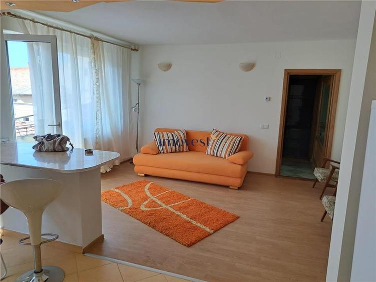 Apartament cu 2 camere decomandat în Central