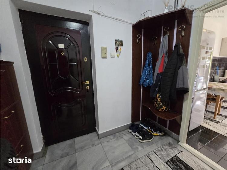 Apartament cu 2 camere decomandat în Valea Cetății