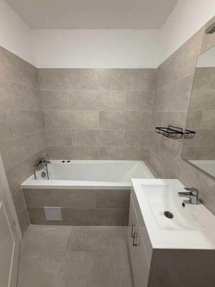 Apartament cu 2 camere decomandat în Florești